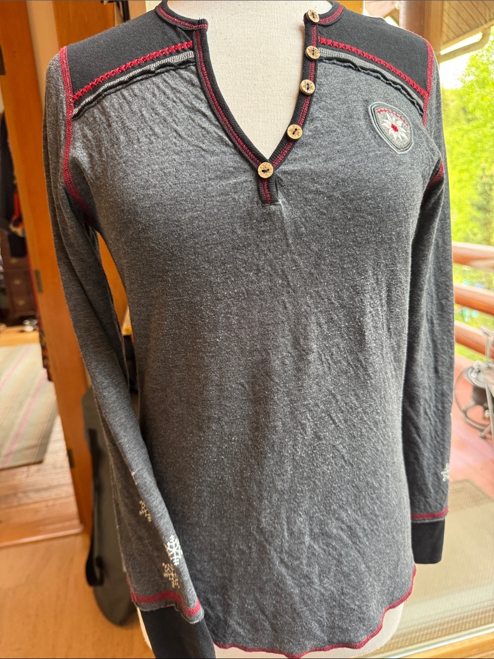 Alp N Rock embroidered ski Henley shirt